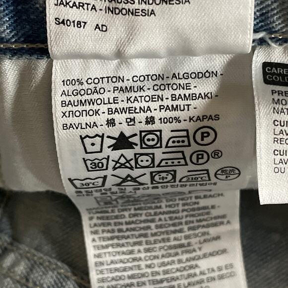 Levi's High Rise Cuffed Hem Denim Shorts Acid Wash Blue Jean Size 26 NWT - Picture 7 of 9